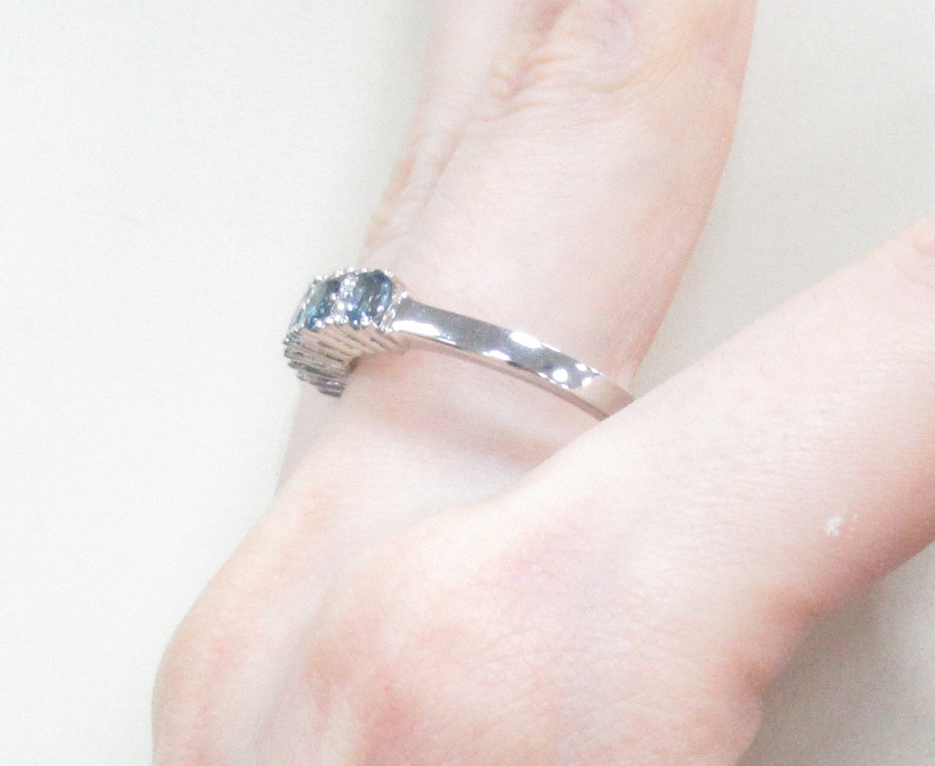 Серебряное кольцо с топазами Лондон